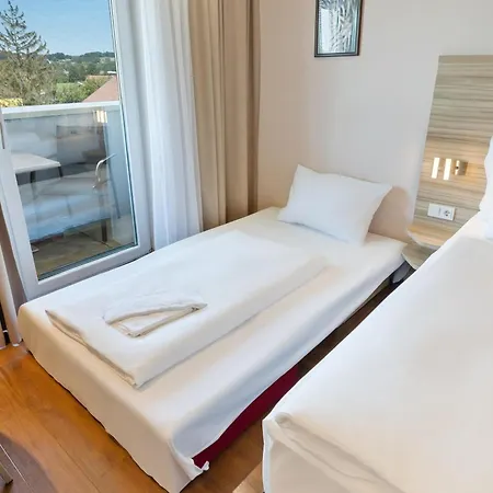 Hotel Austria Trend Messe 3*