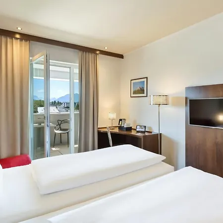 Hotel Four Points Flex By Sheraton Messe 3*