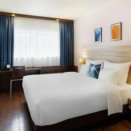 酒店 Four Points Flex By Sheraton Messe 3*