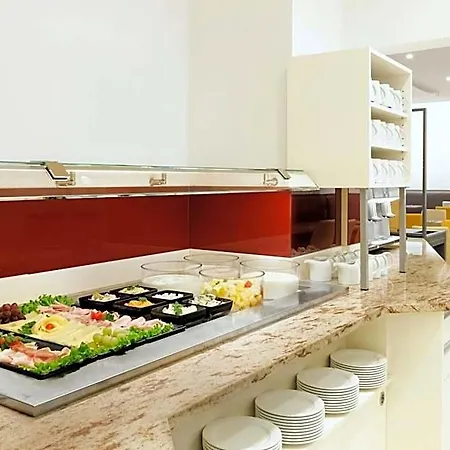 فندق Four Points Flex By Sheraton Messe 3*