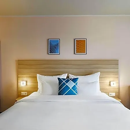 Four Points Flex By Sheraton Messe فندق 3*