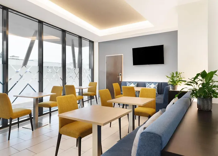 Hotel Four Points Flex By Sheraton Messe 3*