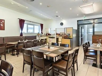 ホテル Four Points Flex By Sheraton Messe 3*